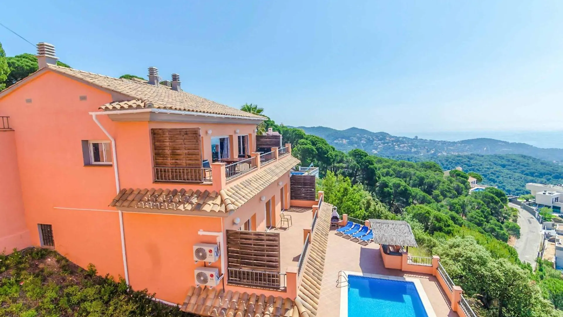 Villa Denise Lloret de Mar Spanien